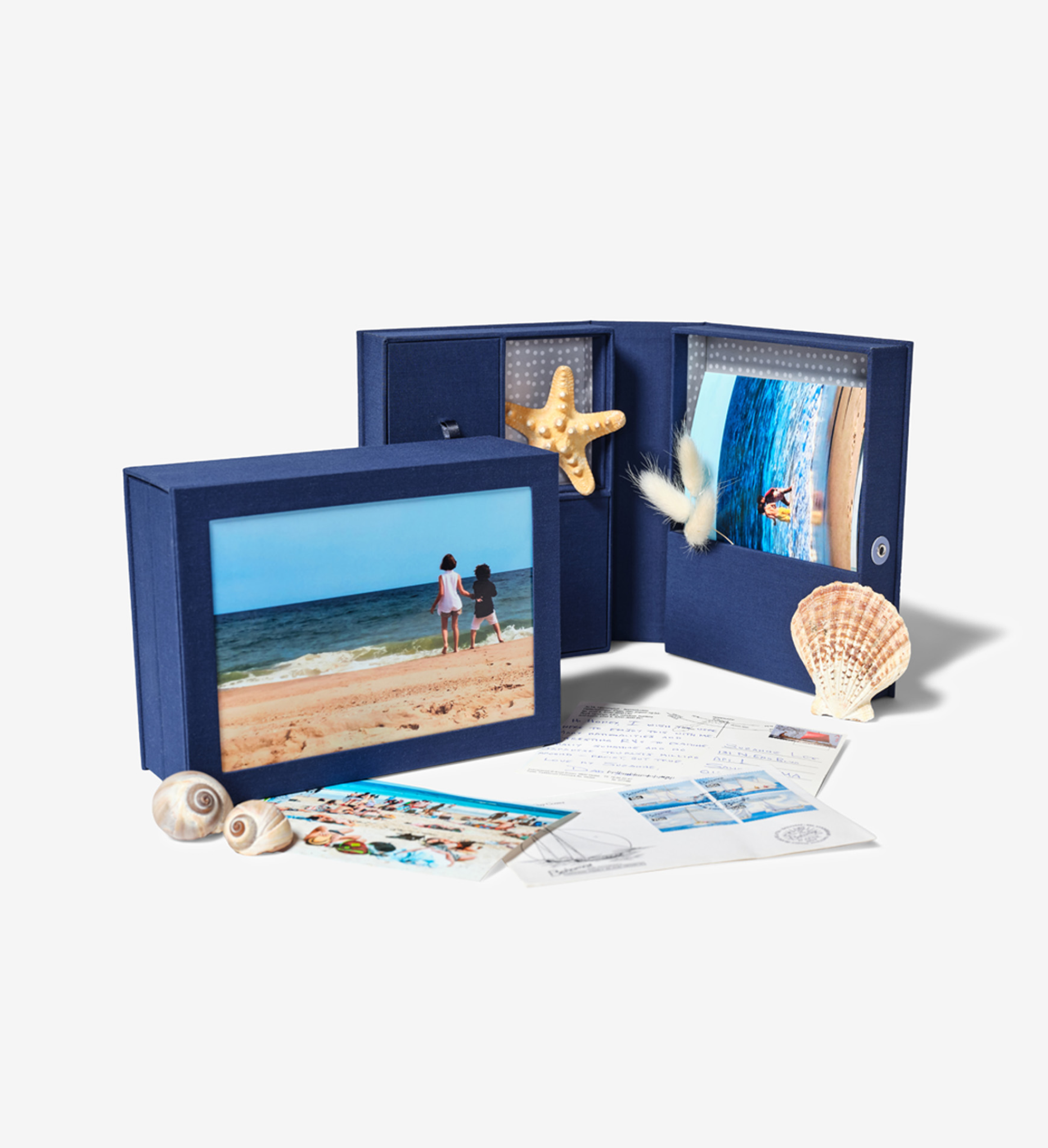 open something blue travel story box and closed something blue travel story box, next to each other.