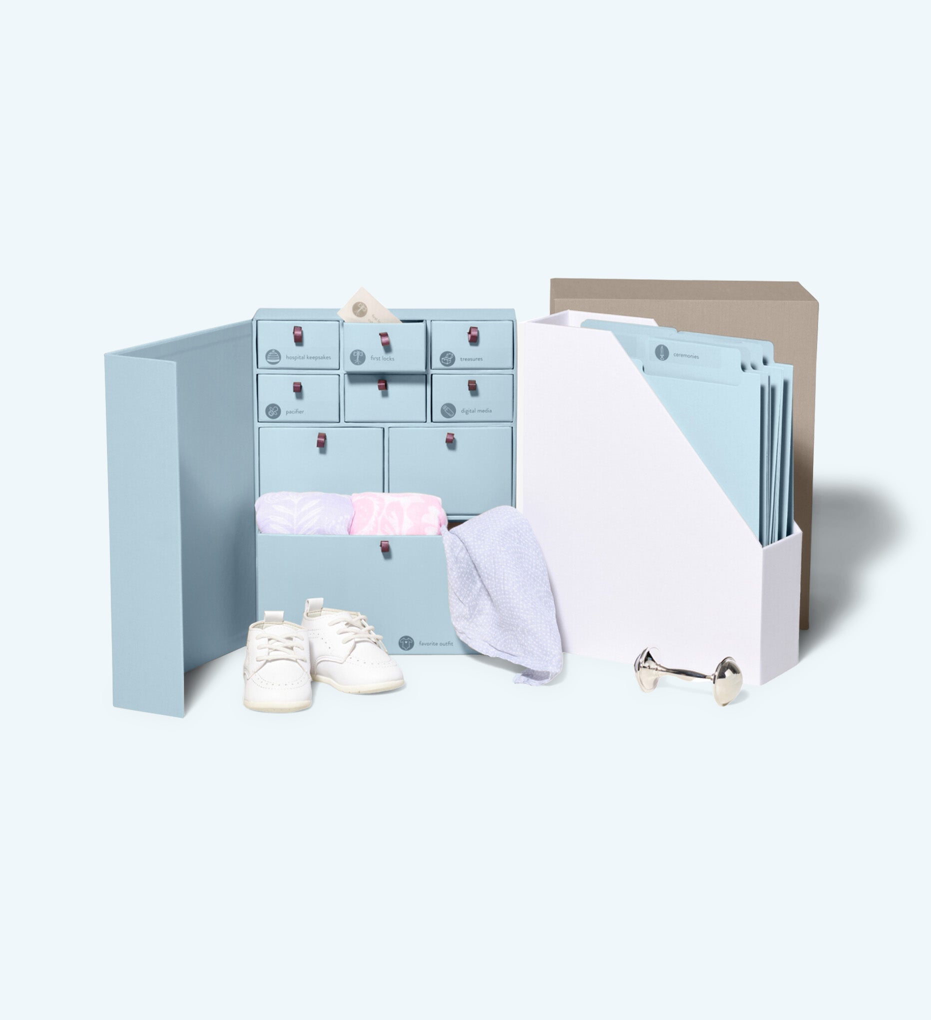 Open sky babby deluxe keepsake box with baby props.