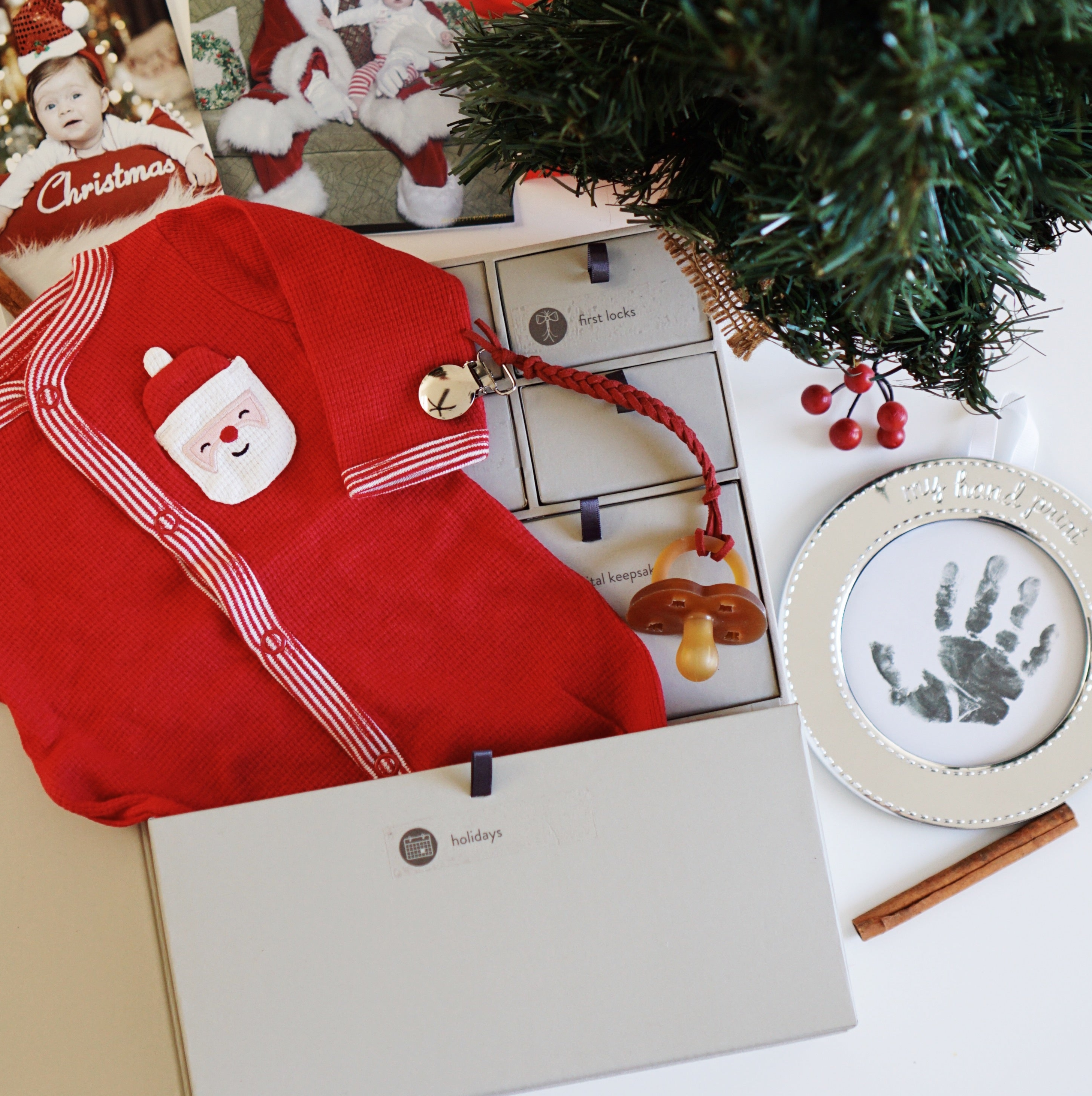 BE3_Christmas_Romper_Picture_Ornament_1_copy_106da1bb-3d74-4015-b2e4-03f4e85ecda8.png