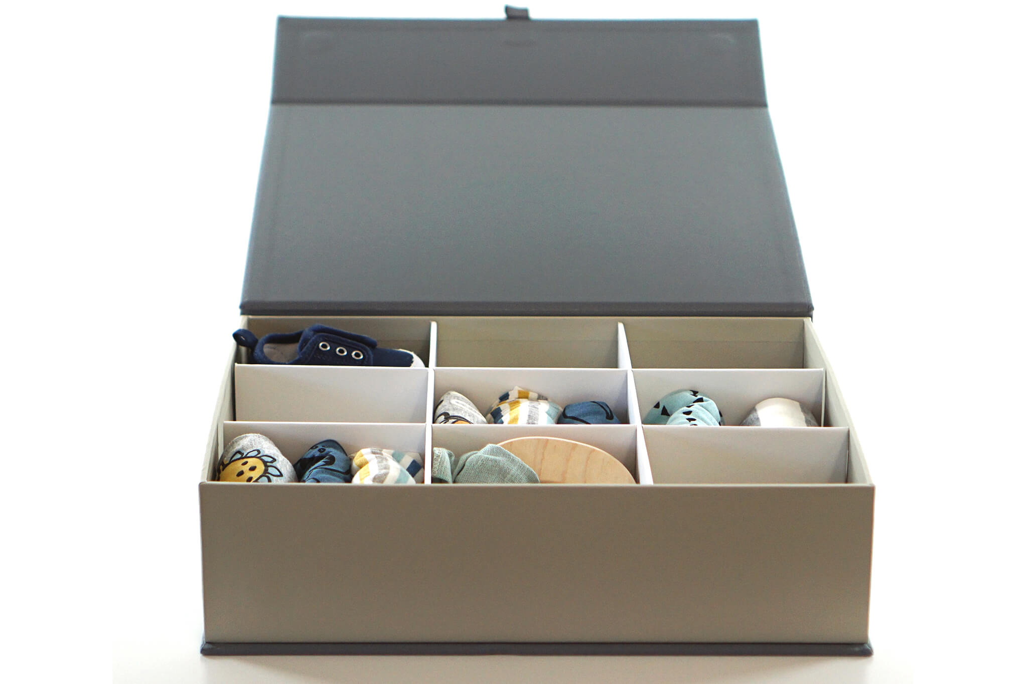 open slate overflow box with props.